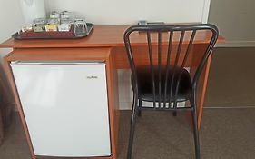 Kiwi International Hotel